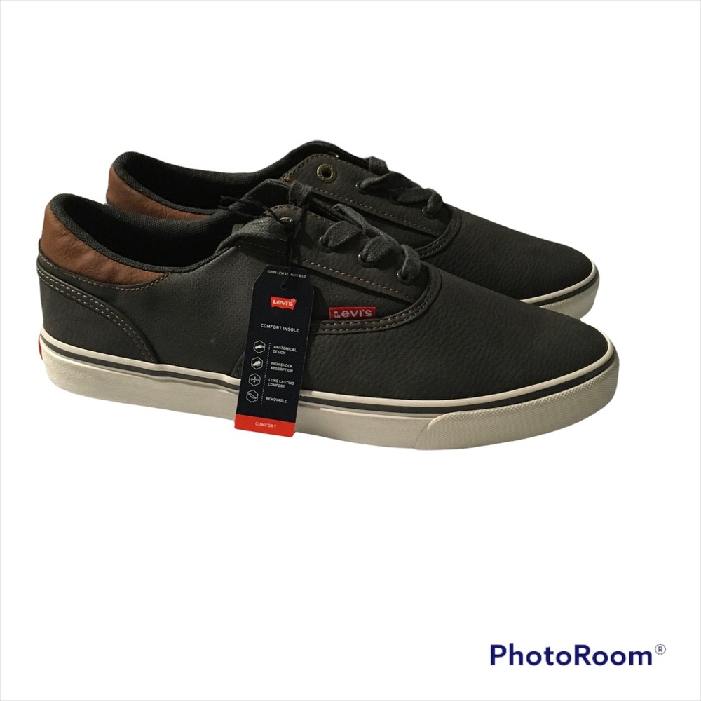 Men’s Levi’s Size 10 1/2 Casual Shoe